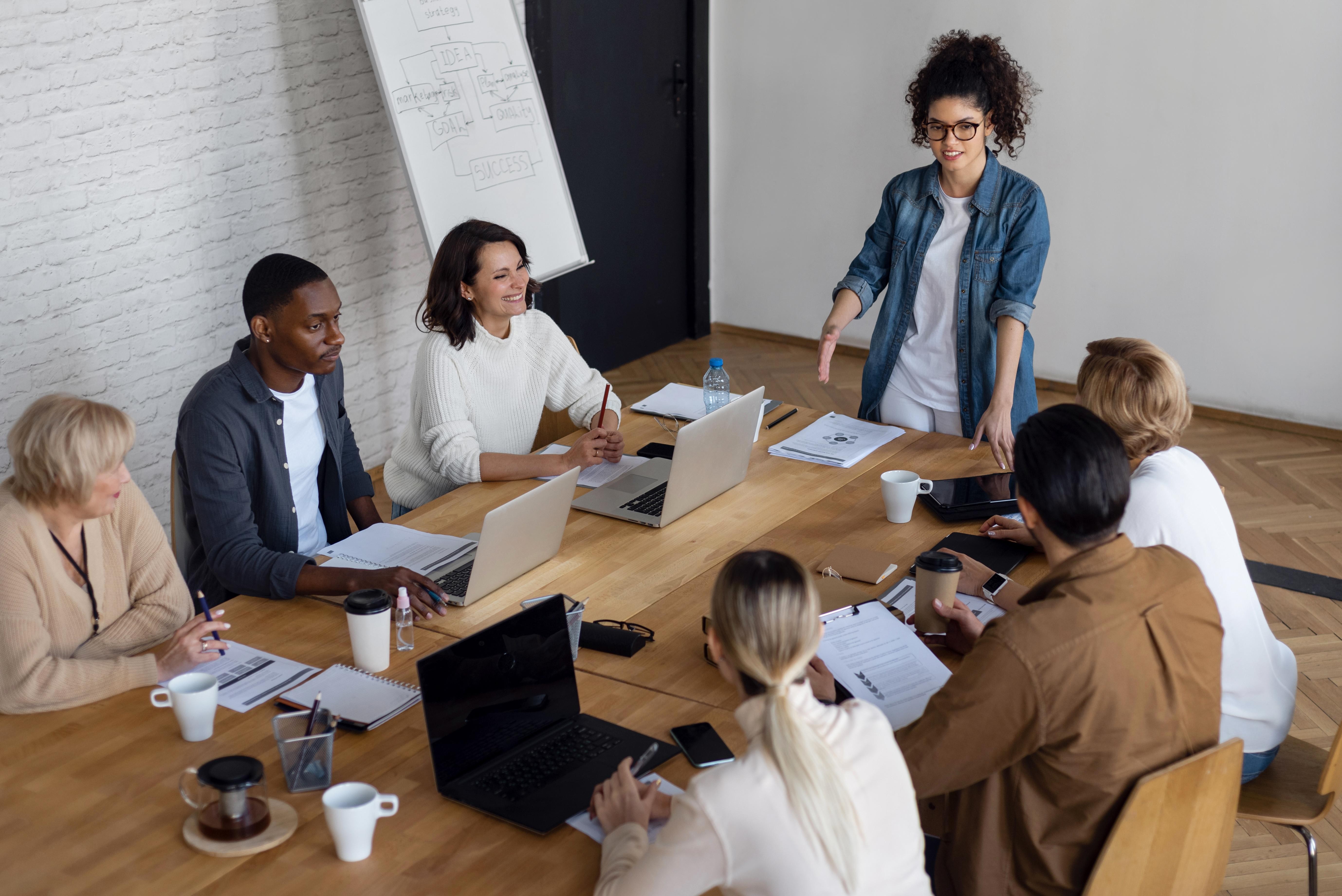 people-business-meeting-high-angle1.jpg